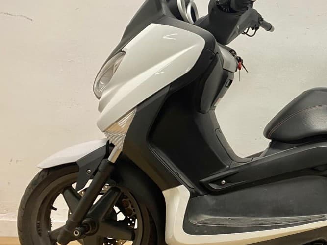 Comprar YAMAHA XMAX 125 2011 de segunda mano YAMAHA XMAX 125 2011 de segunda mano