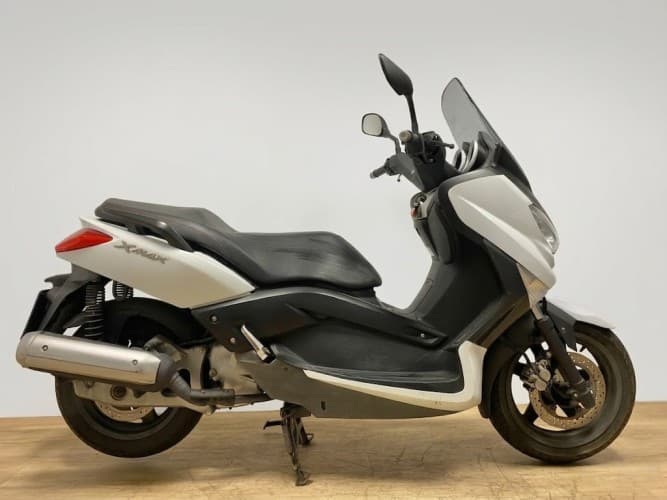 YAMAHA XMAX 125 2011 de segunda mano