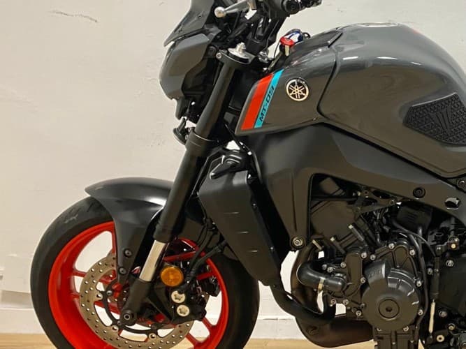 Comprar YAMAHA MT-09 2021 de segunda mano YAMAHA MT-09 2021 de segunda mano