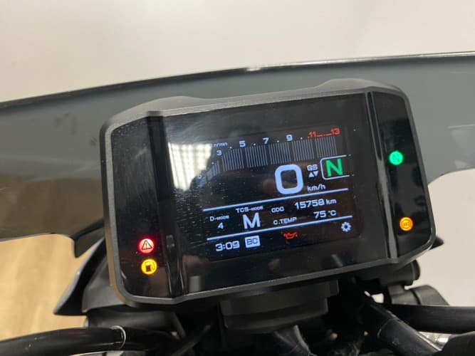 Comprar YAMAHA MT-09 2021 de segunda mano YAMAHA MT-09 2021 de segunda mano