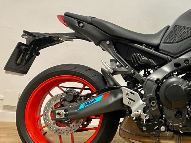 Comprar YAMAHA MT-09 2021 de segunda mano YAMAHA MT-09 2021 de segunda mano