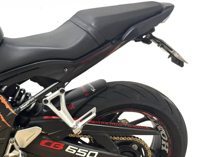 Comprar HONDA CB 650 F (A) 2018 de segunda mano HONDA CB 650 F (A) 2018 de segunda mano