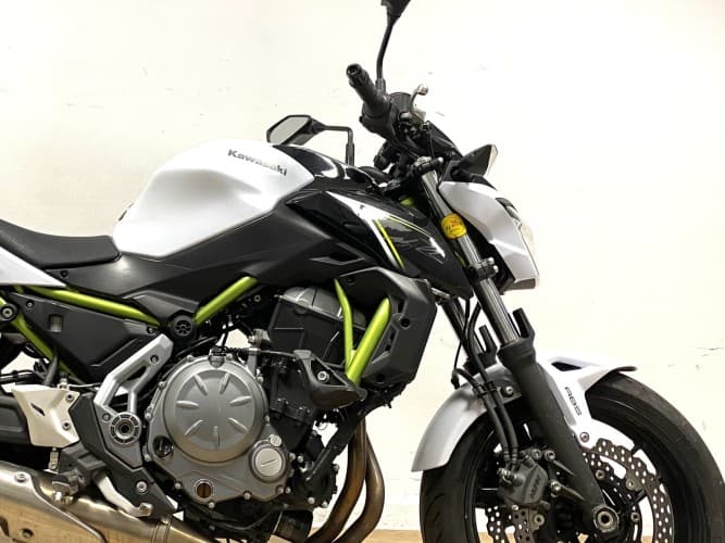 Comprar KAWASAKI Z 650 (A) 2018 de segunda mano KAWASAKI Z 650 (A) 2018 de segunda mano