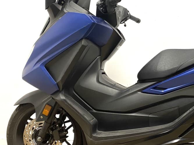 Comprar HONDA FORZA 125 2023 de segunda mano HONDA FORZA 125 2023 de segunda mano