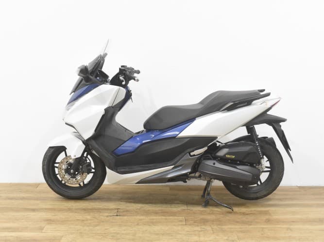 Comprar HONDA FORZA 125 2015 de segunda mano HONDA FORZA 125 2015 de segunda mano