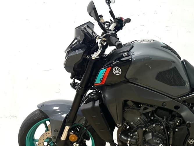 Comprar YAMAHA MT-09 (A2) 2023 de segunda mano YAMAHA MT-09 (A2) 2023 de segunda mano