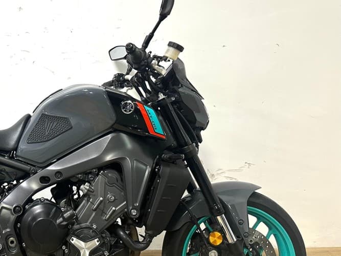 Comprar YAMAHA MT-09 (A2) 2023 de segunda mano YAMAHA MT-09 (A2) 2023 de segunda mano
