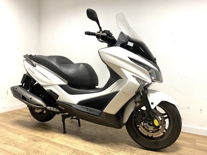 KYMCO GRAND DINK 300 2020 de segunda mano