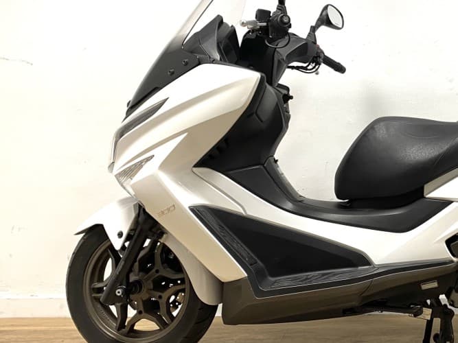 KYMCO GRAND DINK 300 2020 de segunda mano