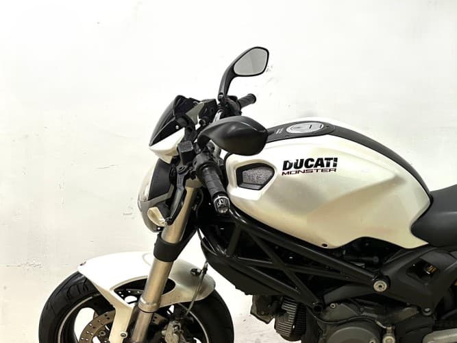 Comprar DUCATI MONSTER 696 (A) 2008 de segunda mano DUCATI MONSTER 696 (A) 2008 de segunda mano