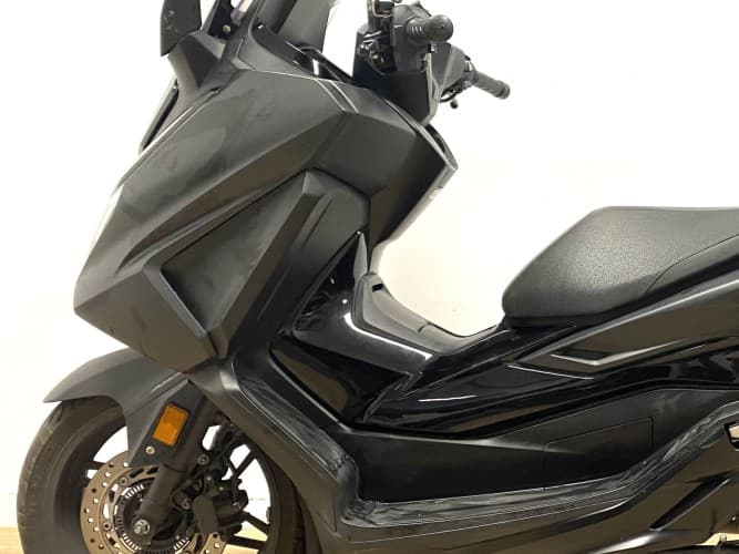 Comprar HONDA FORZA 125 2023 de segunda mano HONDA FORZA 125 2023 de segunda mano