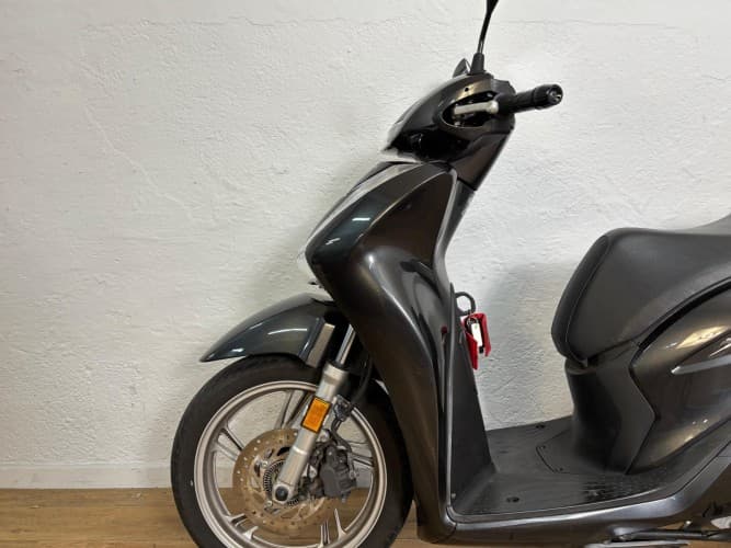 Comprar HONDA SH 125 2021 de segunda mano HONDA SH 125 2021 de segunda mano