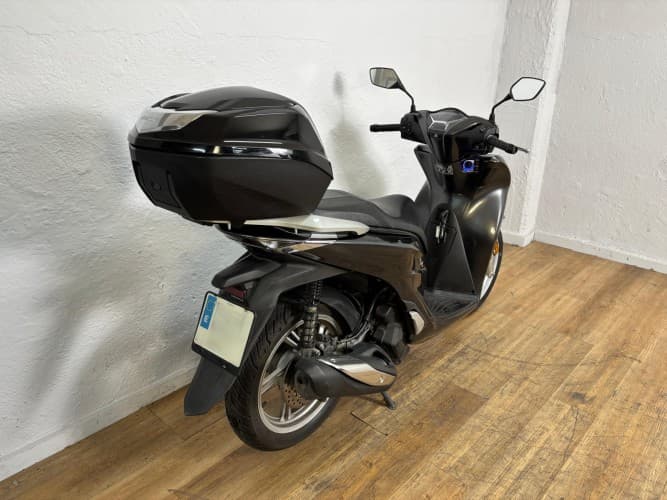 Comprar HONDA SH 125 2021 de segunda mano HONDA SH 125 2021 de segunda mano