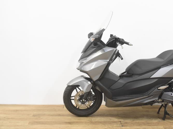 Comprar HONDA FORZA 125 2016 de segunda mano HONDA FORZA 125 2016 de segunda mano