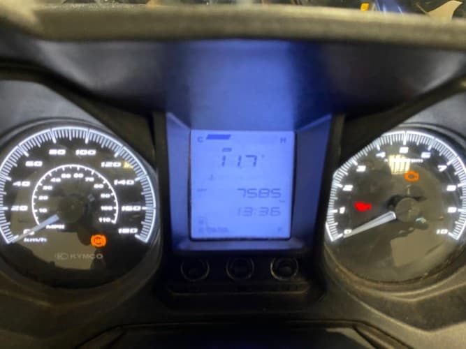 Comprar KYMCO GRAND DINK 300 2021 de segunda mano KYMCO GRAND DINK 300 2021 de segunda mano