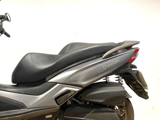 Comprar KYMCO GRAND DINK 300 2021 de segunda mano KYMCO GRAND DINK 300 2021 de segunda mano