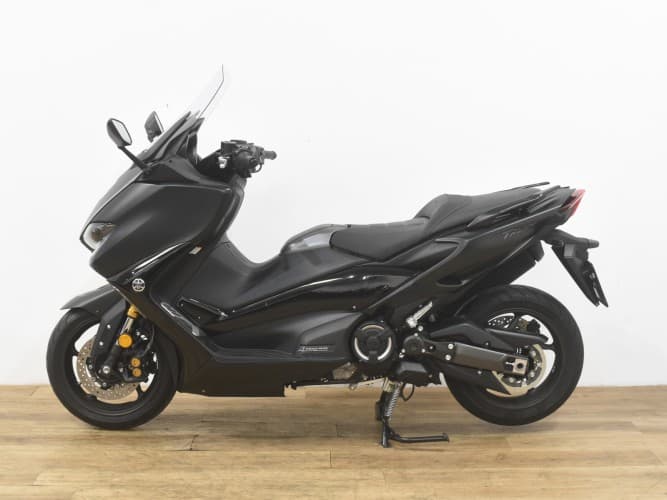 Comprar YAMAHA TMAX 560 TECH MAX 2020 de segunda mano YAMAHA TMAX 560 TECH MAX 2020 de segunda mano