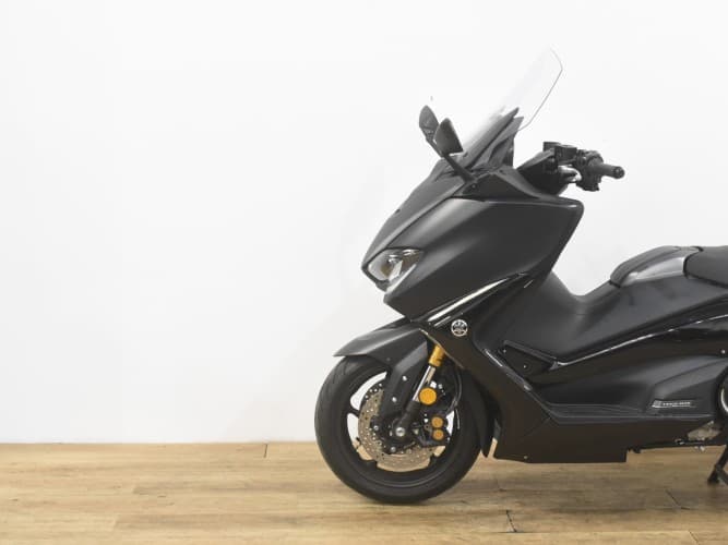 Comprar YAMAHA TMAX 560 TECH MAX 2020 de segunda mano YAMAHA TMAX 560 TECH MAX 2020 de segunda mano