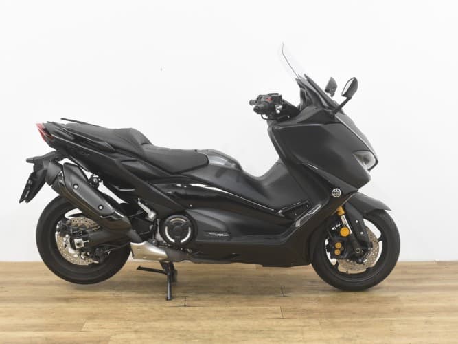 Comprar YAMAHA TMAX 560 TECH MAX 2020 de segunda mano YAMAHA TMAX 560 TECH MAX 2020 de segunda mano