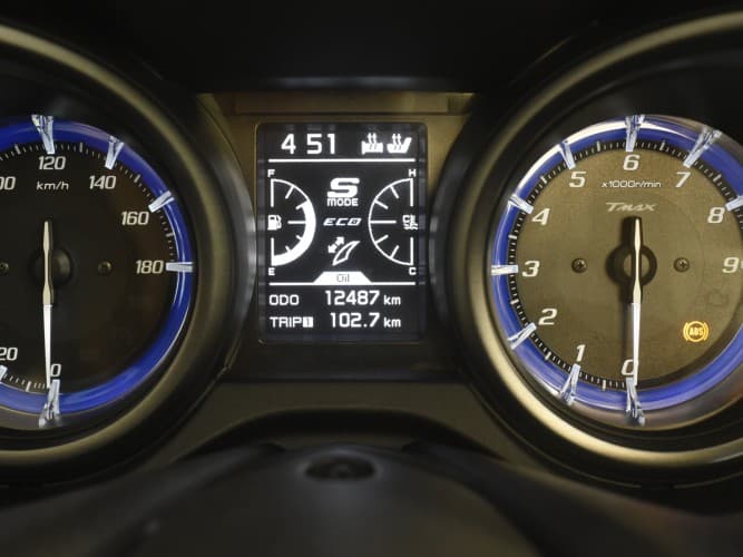 Comprar YAMAHA TMAX 560 TECH MAX 2020 de segunda mano YAMAHA TMAX 560 TECH MAX 2020 de segunda mano