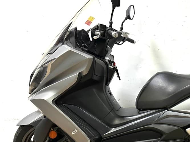 Comprar KYMCO SUPER DINK 125 2018 de segunda mano KYMCO SUPER DINK 125 2018 de segunda mano