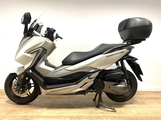 Comprar HONDA FORZA 300 2020 de segunda mano HONDA FORZA 300 2020 de segunda mano