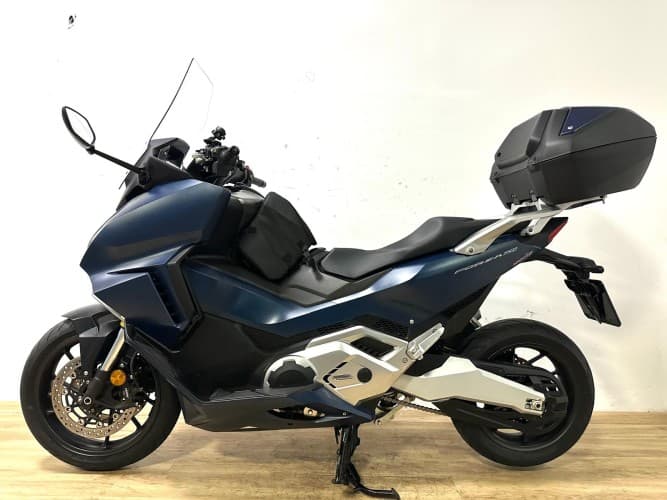 Comprar HONDA FORZA 750 (A) 2023 de segunda mano HONDA FORZA 750 (A) 2023 de segunda mano