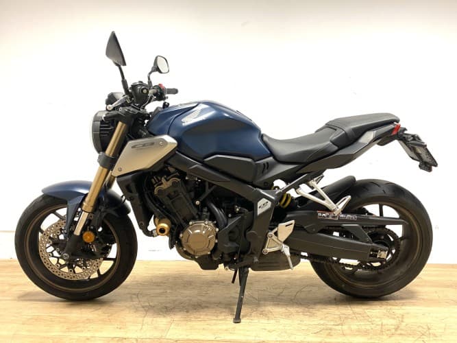 Comprar HONDA CB 650 R (A) 2021 de segunda mano HONDA CB 650 R (A) 2021 de segunda mano