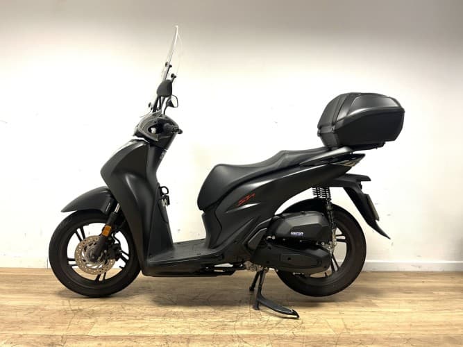 Comprar HONDA SH 125 2023 de segunda mano HONDA SH 125 2023 de segunda mano