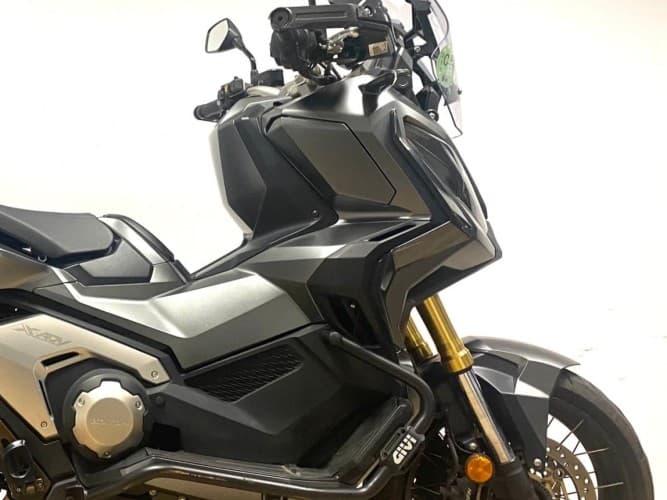 Comprar HONDA X-ADV 750 (A) 2022 de segunda mano HONDA X-ADV 750 (A) 2022 de segunda mano