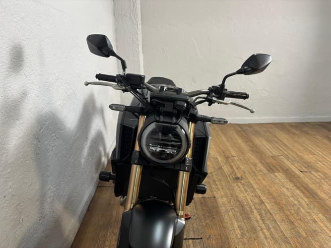 Comprar HONDA CB 650 R (A2) 2023 de segunda mano HONDA CB 650 R (A2) 2023 de segunda mano