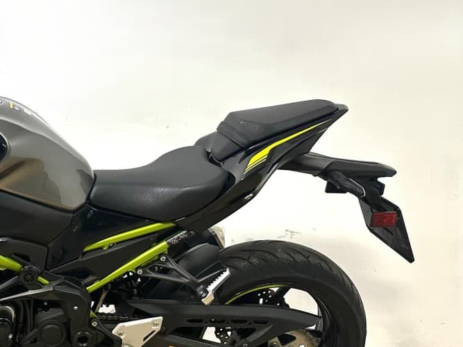 Comprar KAWASAKI Z 900 (e)(A) 2020 de segunda mano KAWASAKI Z 900 (e)(A) 2020 de segunda mano