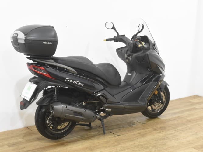 Comprar KYMCO GRAND DINK 125 2018 de segunda mano KYMCO GRAND DINK 125 2018 de segunda mano