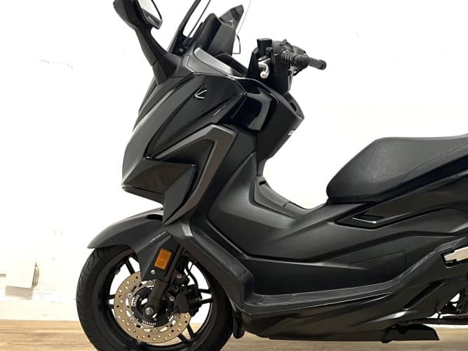 Comprar HONDA FORZA 125 2022 de segunda mano HONDA FORZA 125 2022 de segunda mano