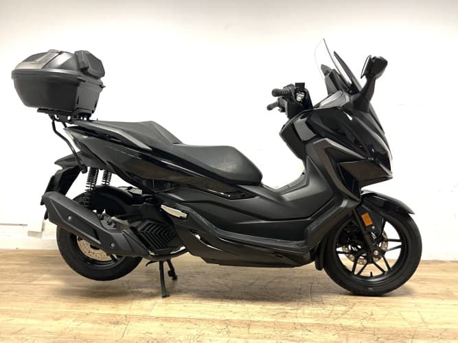 Comprar HONDA FORZA 125 2022 de segunda mano HONDA FORZA 125 2022 de segunda mano