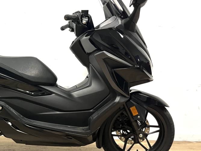 Comprar HONDA FORZA 125 2022 de segunda mano HONDA FORZA 125 2022 de segunda mano