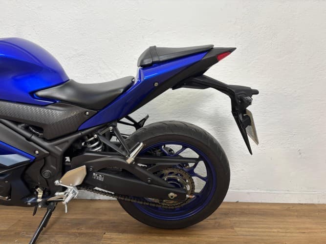 YAMAHA YZF R3 2022 de segunda mano