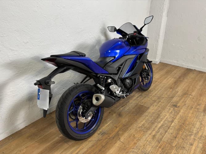 YAMAHA YZF R3 2022 de segunda mano