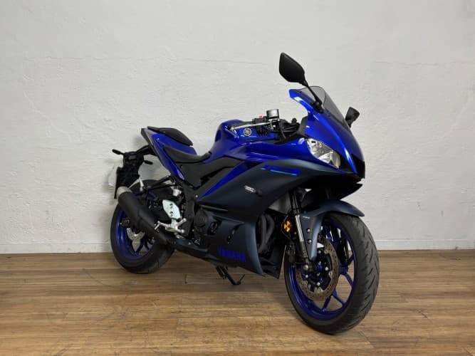 YAMAHA YZF R3 2022 de segunda mano