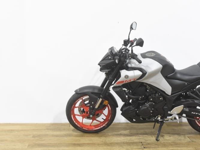 Comprar YAMAHA MT-03 2020 de segunda mano YAMAHA MT-03 2020 de segunda mano