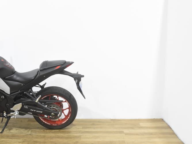Comprar YAMAHA MT-03 2020 de segunda mano YAMAHA MT-03 2020 de segunda mano