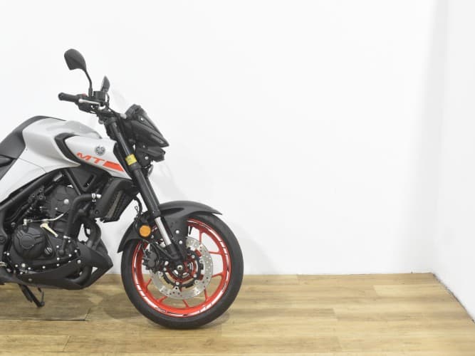 Comprar YAMAHA MT-03 2020 de segunda mano YAMAHA MT-03 2020 de segunda mano