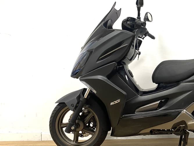 Comprar KYMCO K-XCT 300I 2014 de segunda mano KYMCO K-XCT 300I 2014 de segunda mano