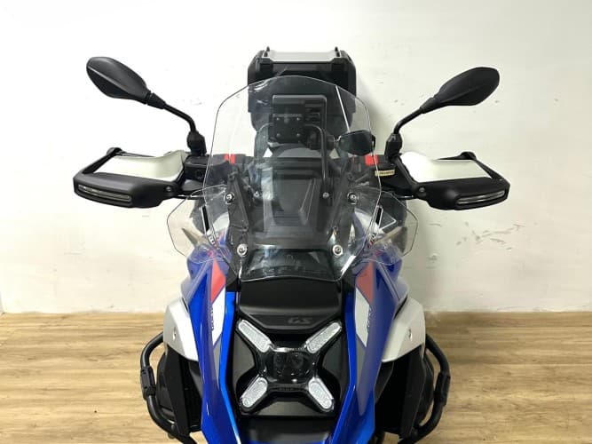 Comprar BMW R 1300 GS (3 PAQUETES+ 3 MALETAS) 2024 de segunda mano BMW R 1300 GS (3 PAQUETES+ 3 MALETAS) 2024 de segunda mano