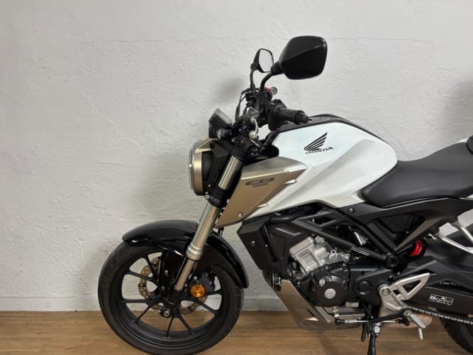 HONDA CB 125 R 2020 de segunda mano