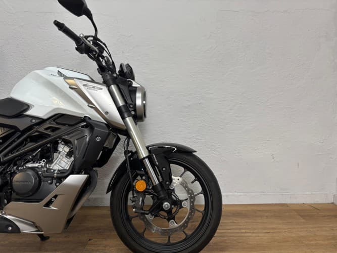 HONDA CB 125 R 2020 de segunda mano