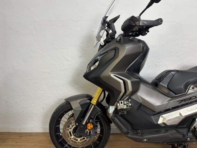 Comprar HONDA X-ADV 750 (A) 2018 de segunda mano HONDA X-ADV 750 (A) 2018 de segunda mano