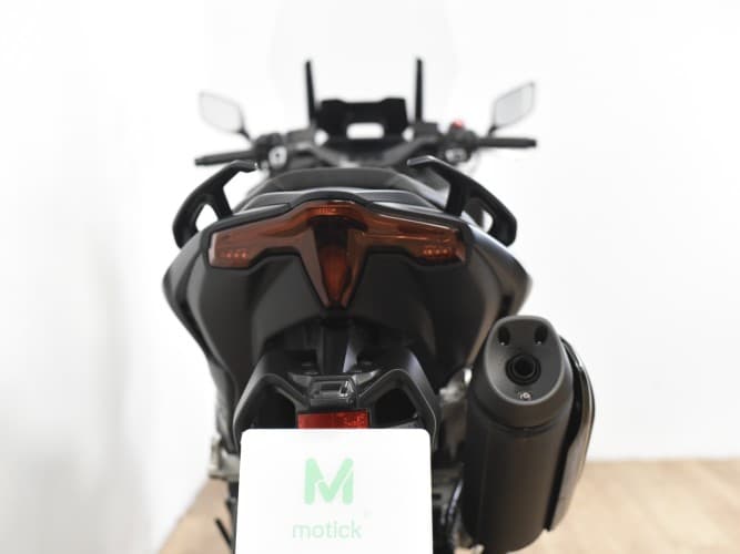 Comprar YAMAHA TMAX 560 TECH MAX 2022 de segunda mano YAMAHA TMAX 560 TECH MAX 2022 de segunda mano