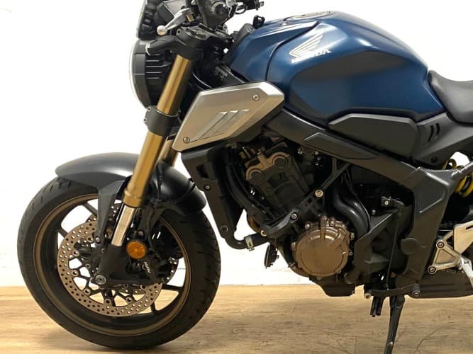 Comprar HONDA CB 650 R (A) 2020 de segunda mano HONDA CB 650 R (A) 2020 de segunda mano
