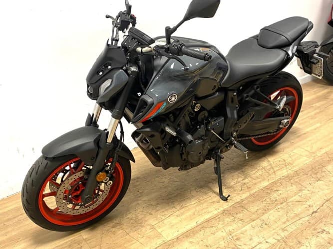 Comprar YAMAHA MT-07 (A) 2021 de segunda mano YAMAHA MT-07 (A) 2021 de segunda mano